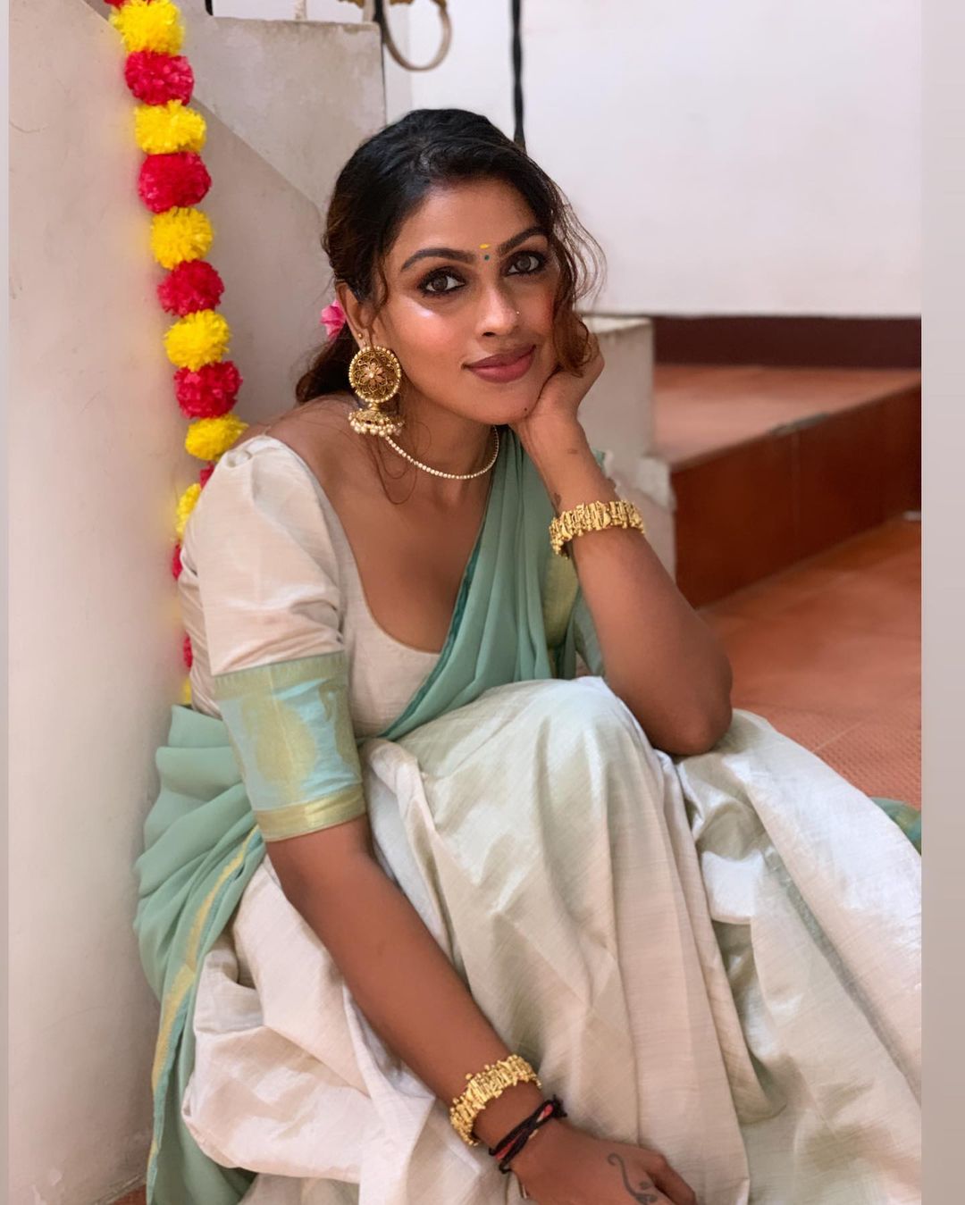 Srinikha Onam Saree Photos Actress Gallery